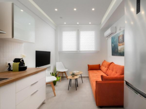 New Luxury Studio in the Heart of Thiseio.